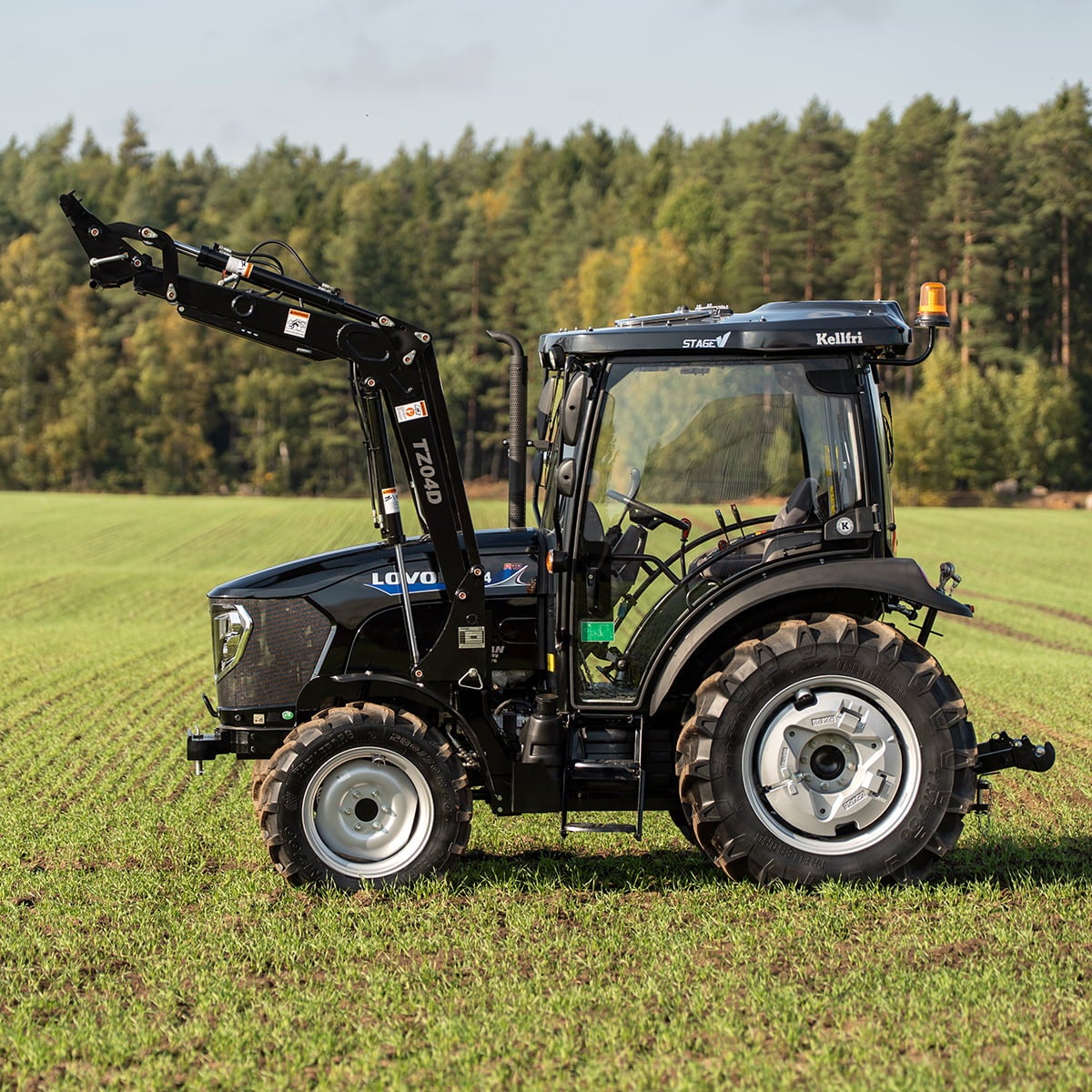 Traktor Lovol 55 hk PRO 4WD med frontlastare, Stage V