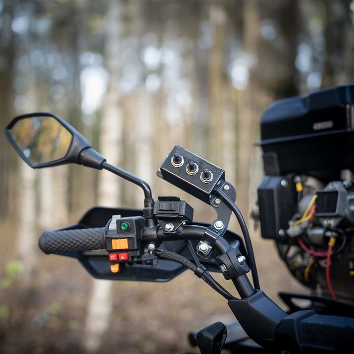 Skogsvagn ATV 3 ton, med kran 4,2 m