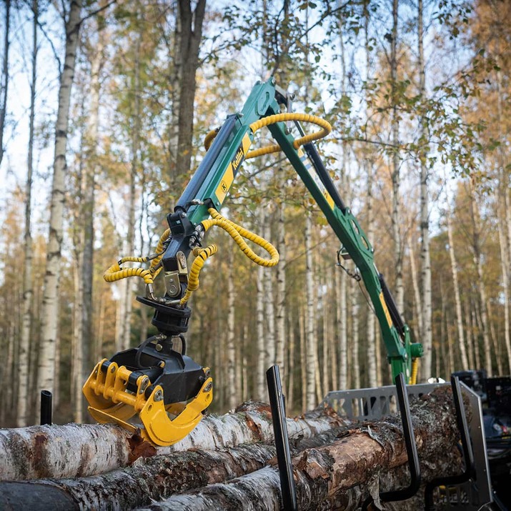 Skogsvagn ATV 3 ton, med kran 4,2 m