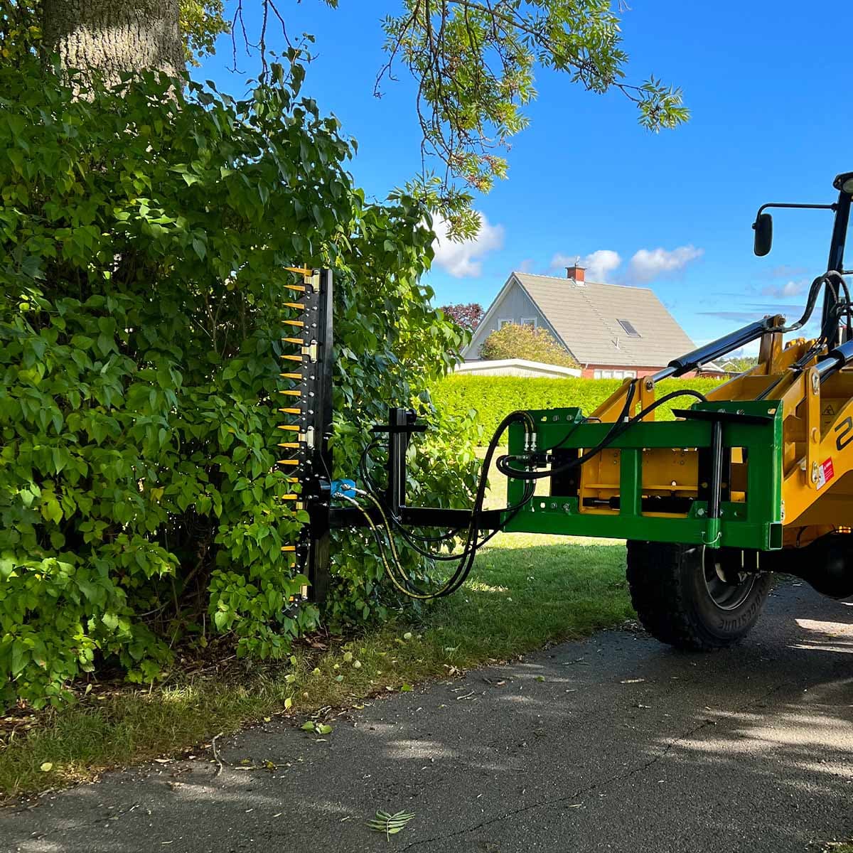 Häckklipp till frontlastare, bultat Avantfäste