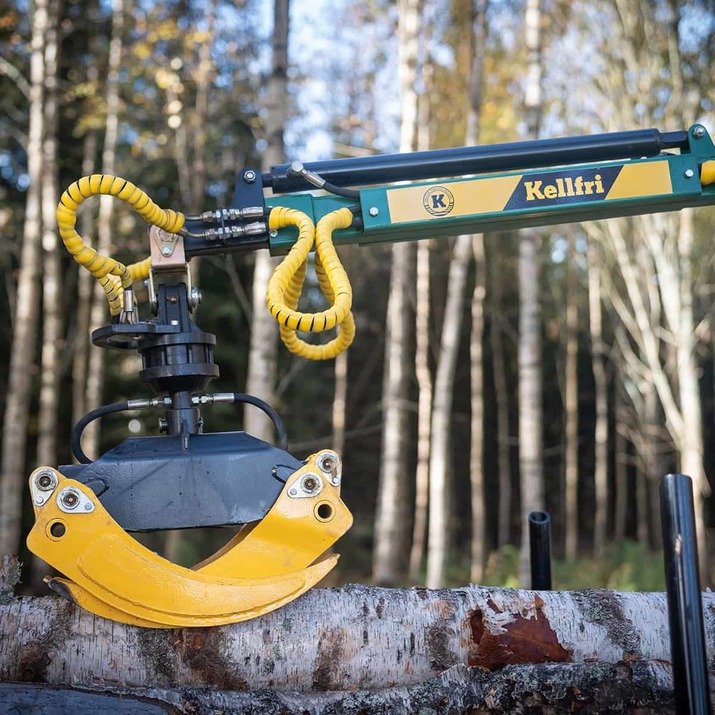 Skogsvagn ATV 3 ton, med kran 4,2 m