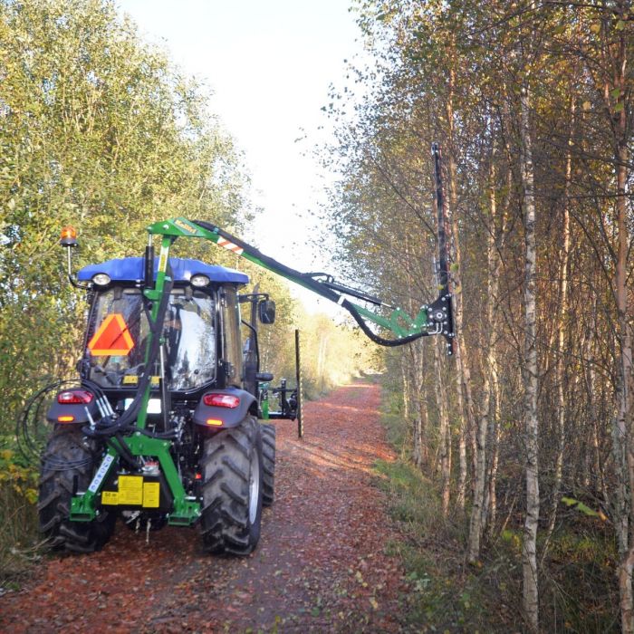 Häckklipp med dubbelpump för trepunkt