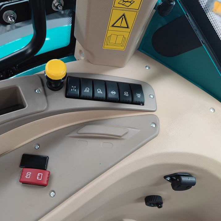 Traktor Lovol 110 hk 4wd med frontlastare