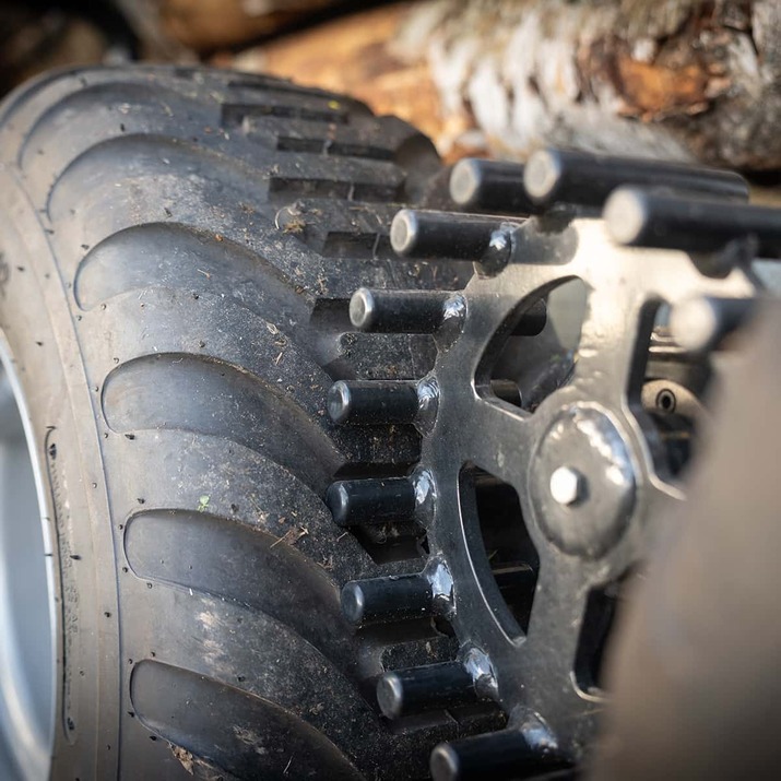 Skogsvagn ATV 3 ton, med kran 4,2 m