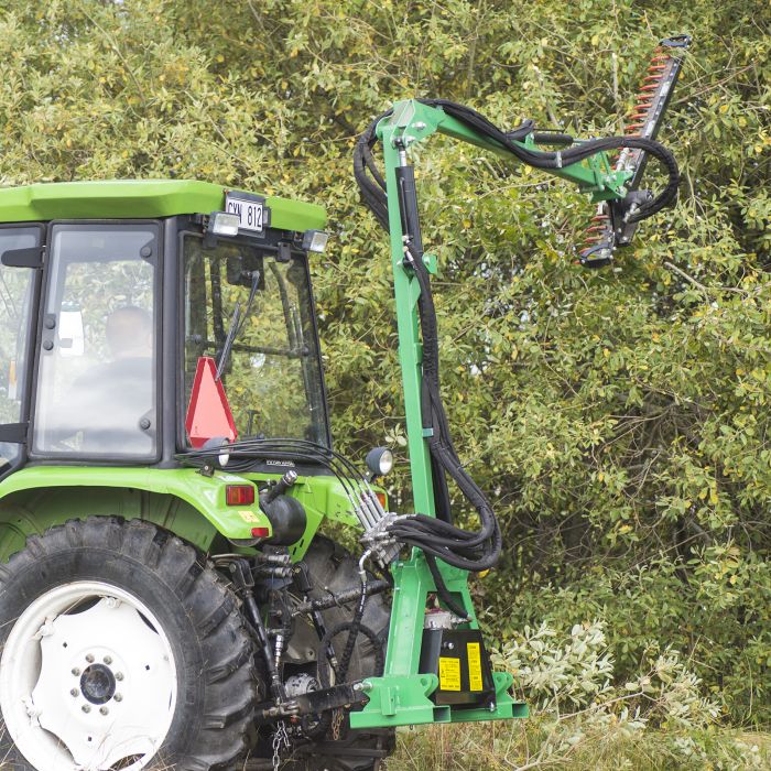 Häckklipp med dubbelpump för trepunkt