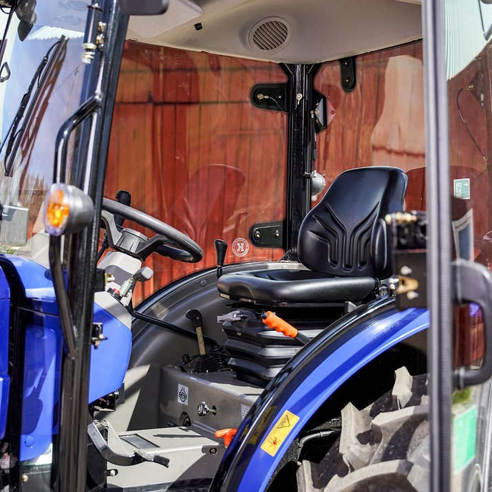 Traktor Lovol 40 hk 4wd med frontlastare, Steg V