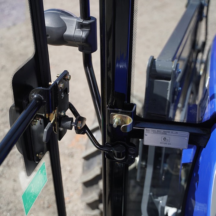Traktor Lovol 40 hk 4wd med frontlastare, Steg V
