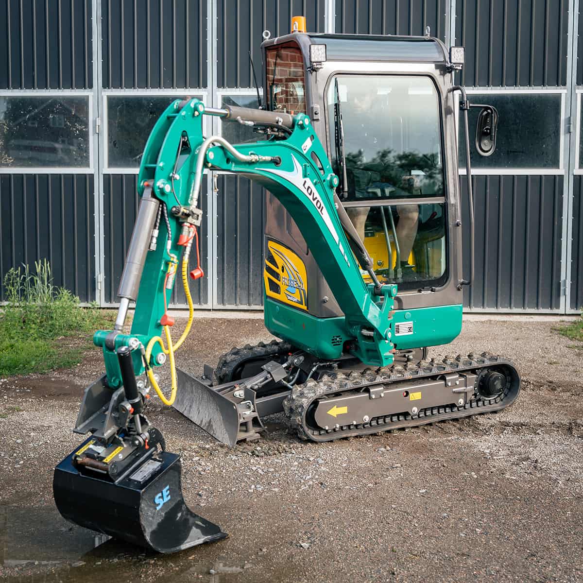 Lovol minigrävare 1,8 ton med hytt, snabbfäste S30/180 med tilt