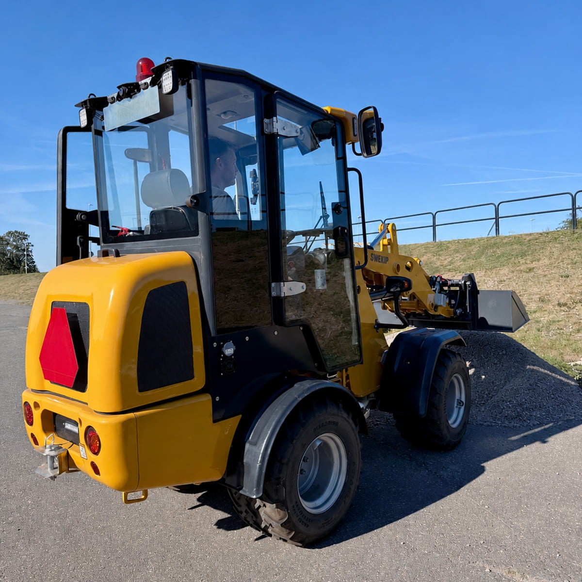 Hjullastare Swekip 1550 Electric