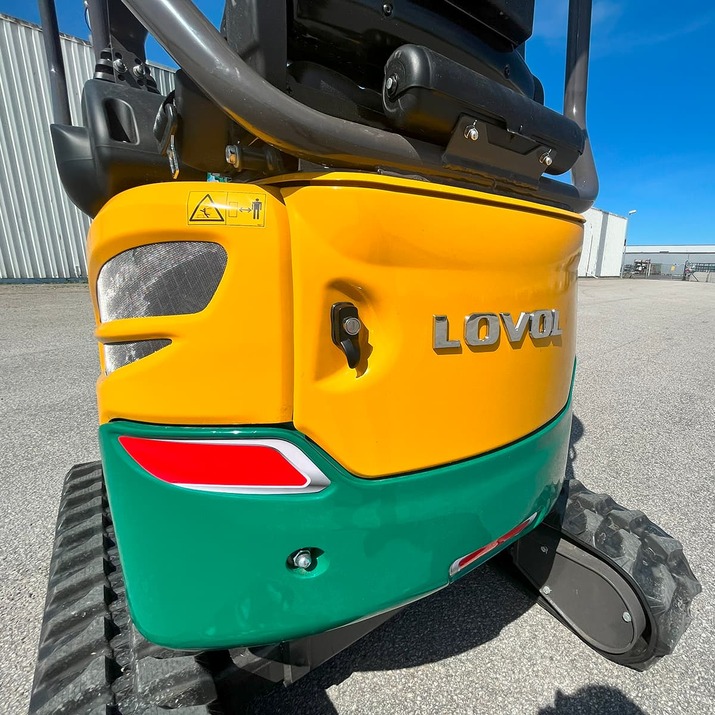 Lovol minigrävare 1,8 ton med hytt, snabbfäste S30/180 med tilt