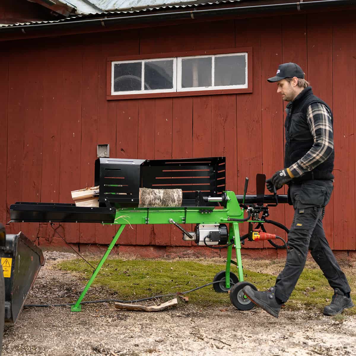 Vedklyv, eldriven, 7 ton, 70 CM
