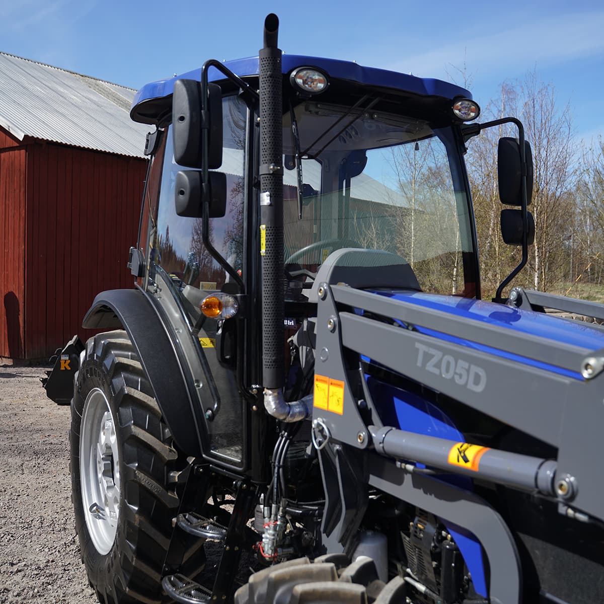 Traktor Lovol 75 hk 4WD med frontlastare, Stage V
