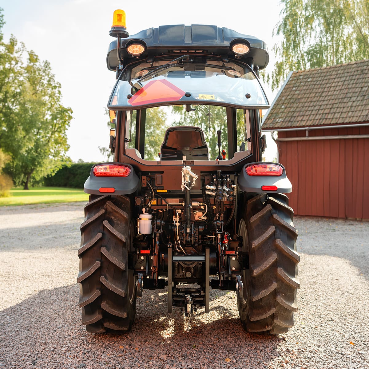 Traktor Lovol 55 hk PRO 4WD med frontlastare, Stage V