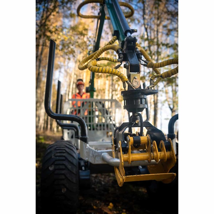 Skogsvagn ATV 3 ton, med kran 4,2 m