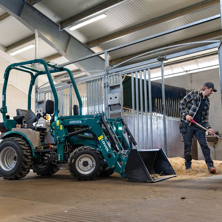 Kompakttraktor Lovol 25 hk med frontlastare, utan hytt