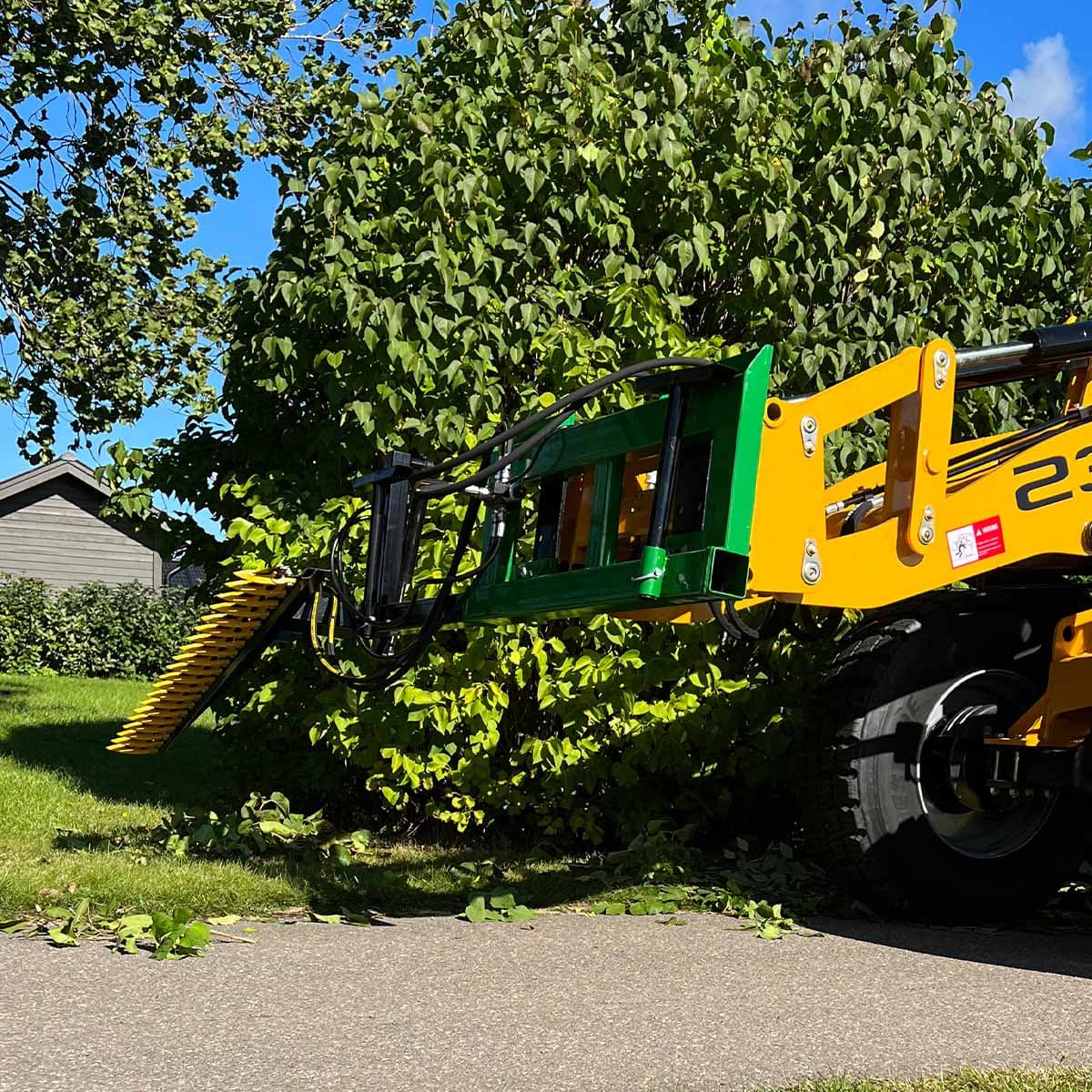 Häckklipp till frontlastare, bultat SMS/Trimafäste