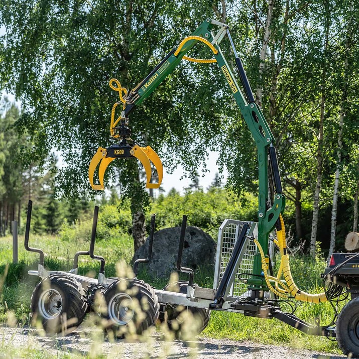 Skogsvagn ATV 3 ton, med kran 4,2 m