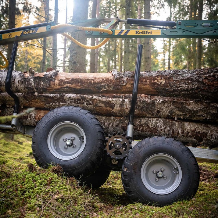 Skogsvagn ATV 3 ton, med kran 4,2 m