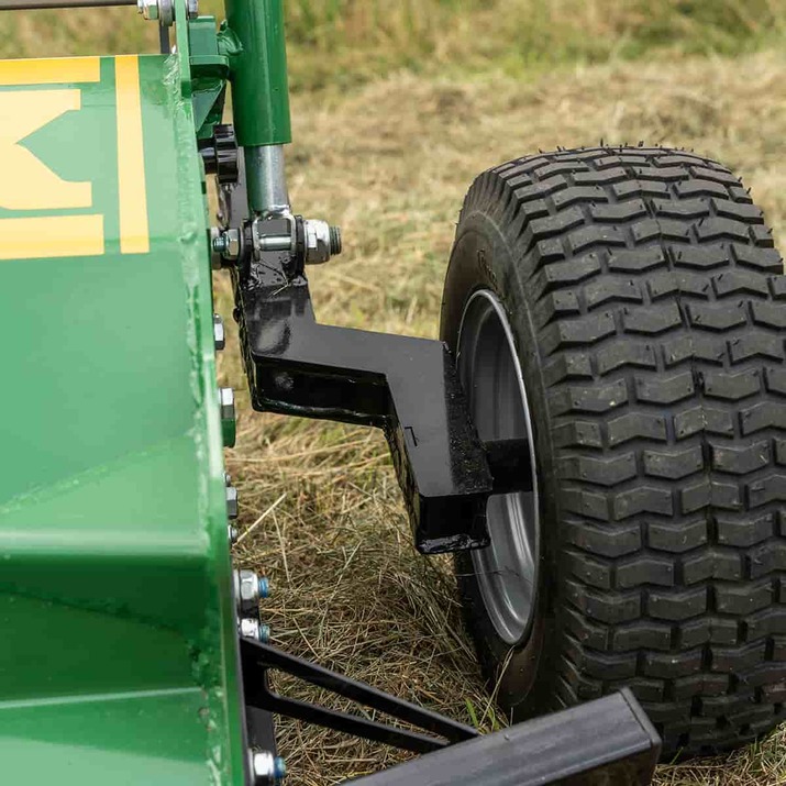Slaghack ATV med lucka, 1,5 m, Briggs and Stratton 13,5 hk