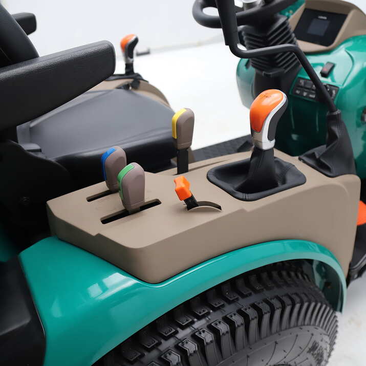 Kompakttraktor Lovol 25 hk med frontlastare, utan hytt